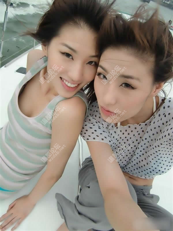 <em>富家双胞胎姐妹</em>游艇性感自拍 - 温州城事 - 温都