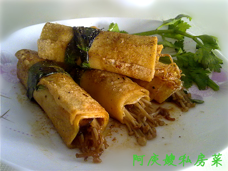   五花肉                  配料:小葱  &