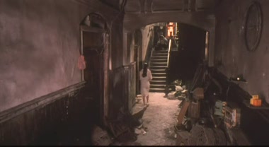 89年的大陆经典电影《黑楼孤魂》