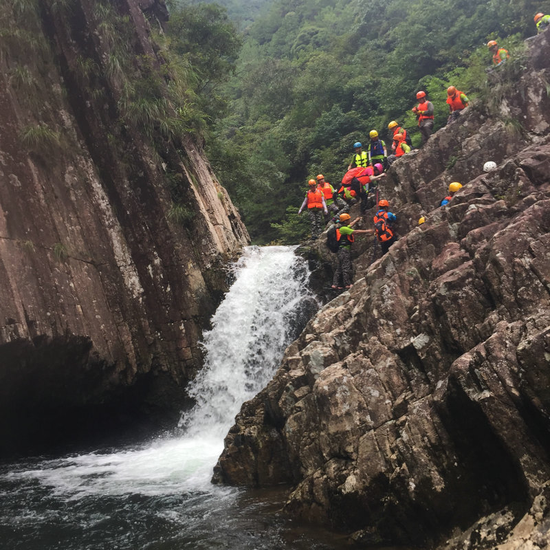 楠溪江源头龙门峡谷穿越记