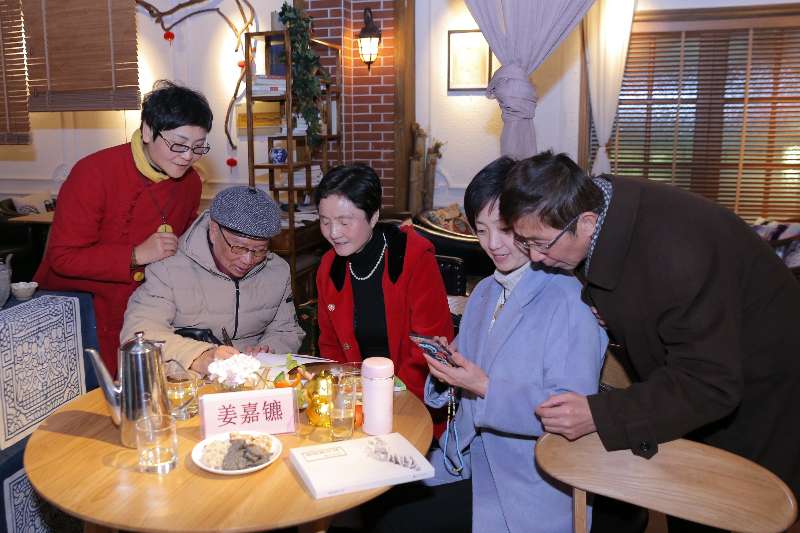 点击图片,在新窗口显示原始尺寸